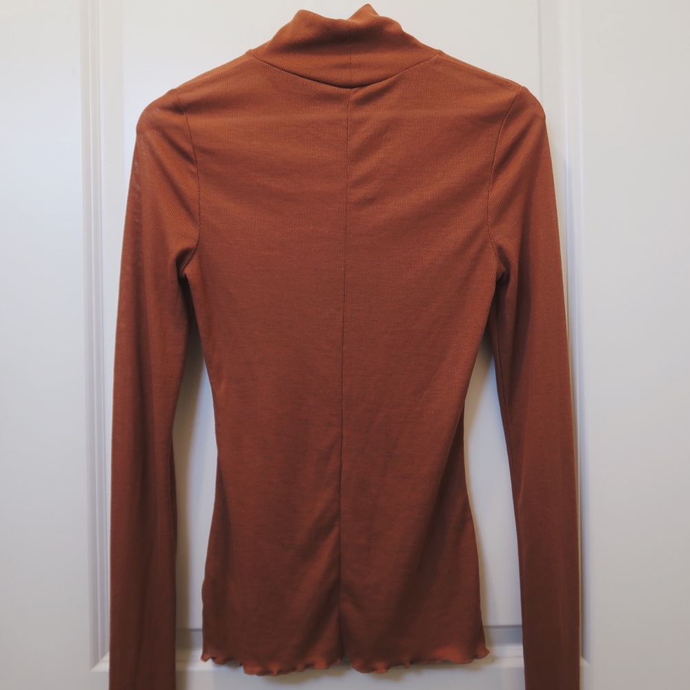 Free people turtle neck // ACCEPT ANY OFFERS